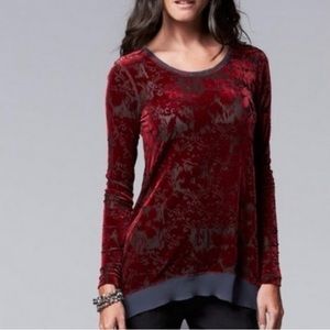 SIMPLY VERA ~ VERA WANG Red & Black Velvet Blouse ~ Stunning!